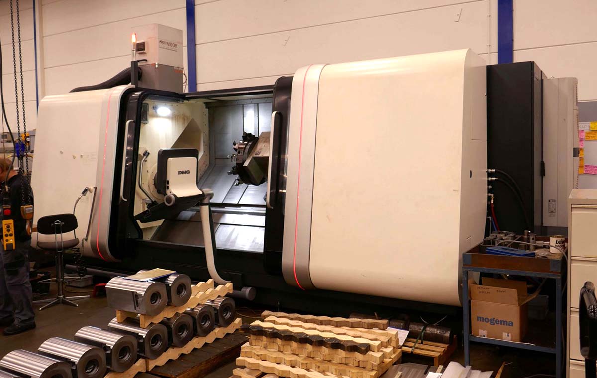 CTX gamma 2000 Загальний вигляд токарного верстата з ЧПУ